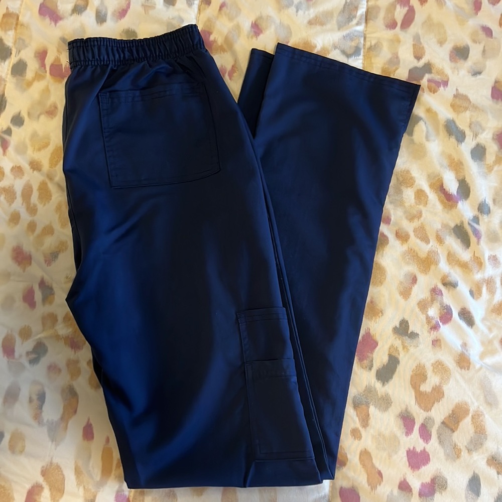 Small Navy Scrub Set - Picture 7 of 7